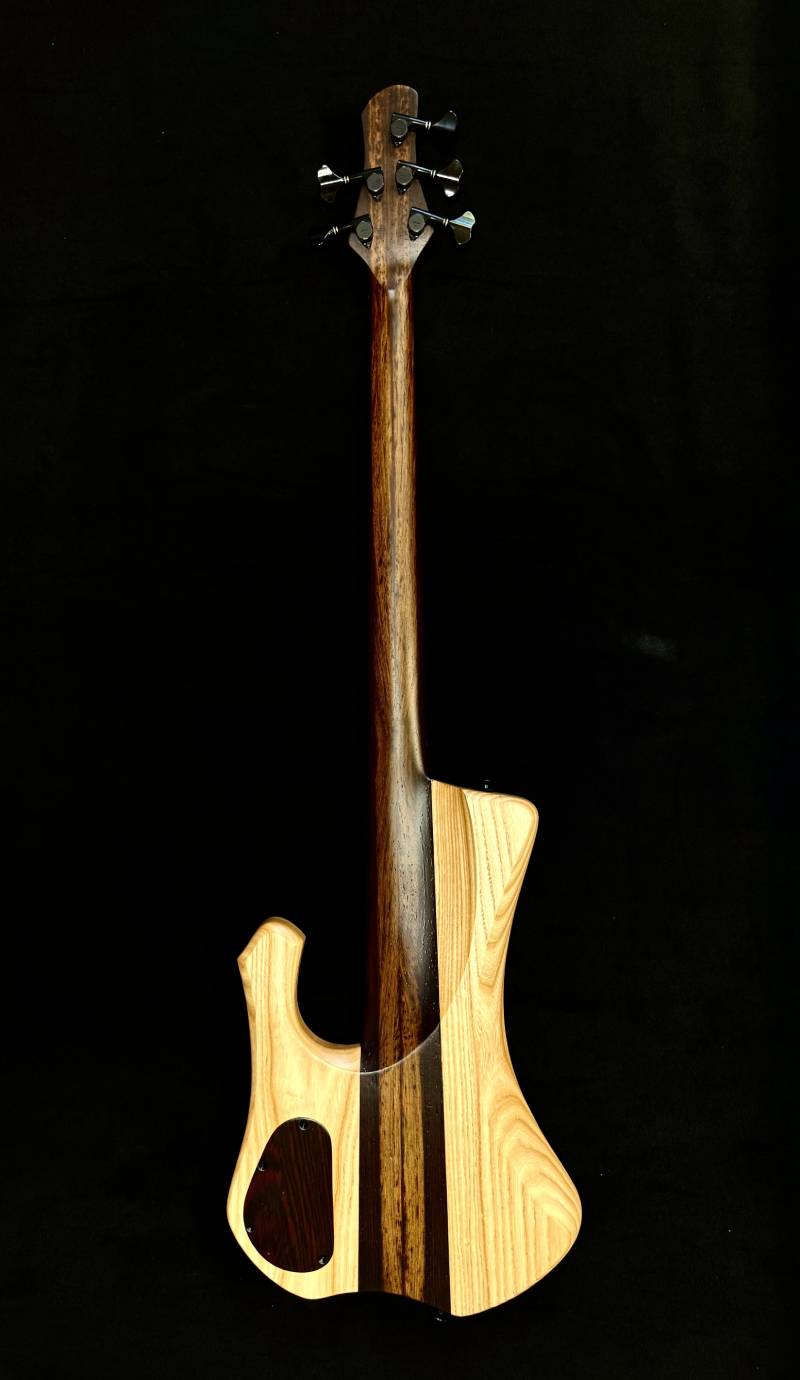 Extreman Fretless 5-3